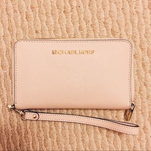 Authentic Michael Kors Pink Zip Wallet